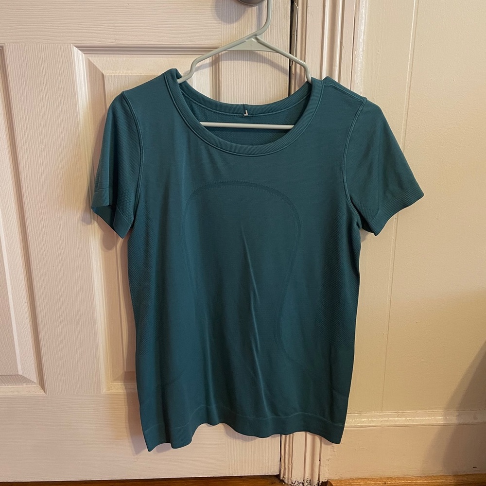 Swiftly breathe short sleeve lululemon top